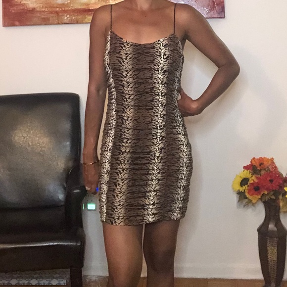 Revamped by Sirens Dress - Picture 4 of 6